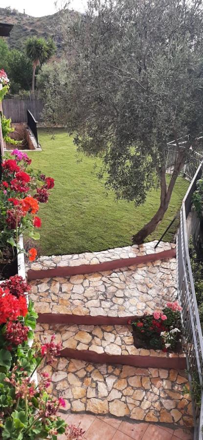 Casa Grazia E Enrico Villa Chia Exterior photo
